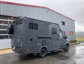Expediční nástavba Mercedes Sprinter